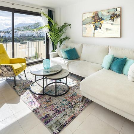 Spectacular Views - Luxury Apartment In Resort - Marbella Hills Bagian luar foto